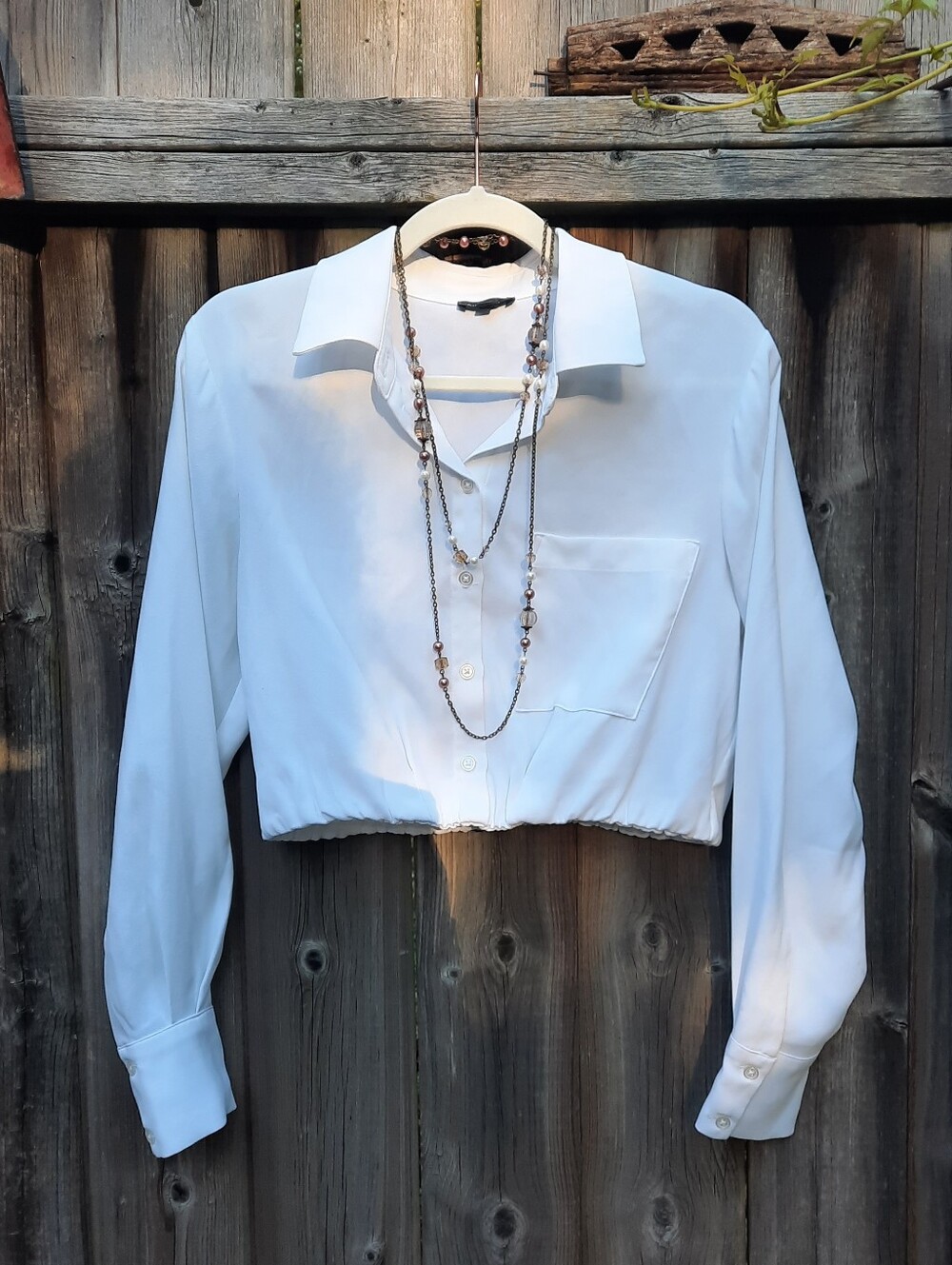 DYNAMITE White Crop Collar Blouse, Elastisized Waist, Long Sleeves Buttoned Cuff